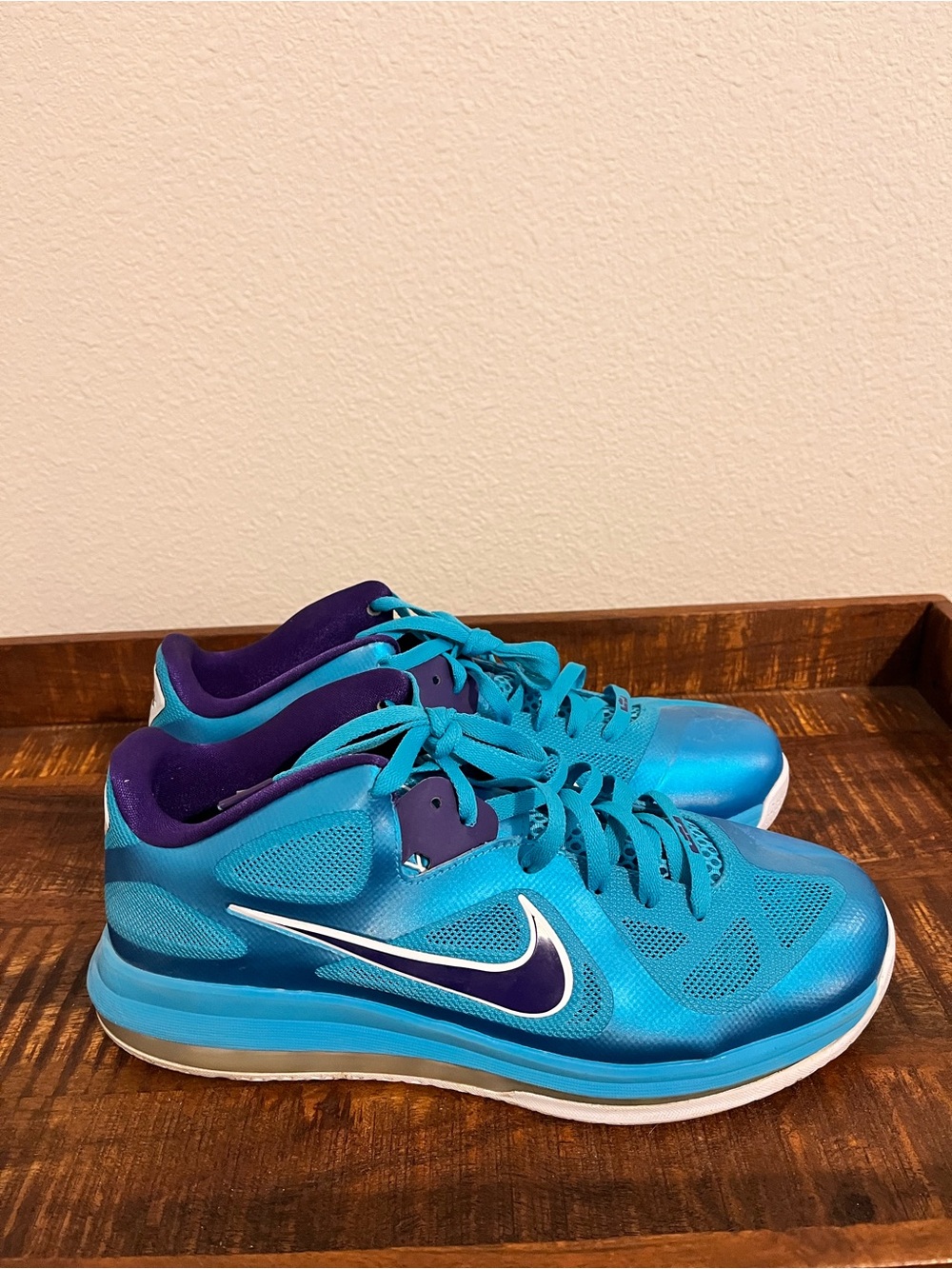 Nike LeBron 9 IX Low Turquoise Blue Summit Lake Hornets